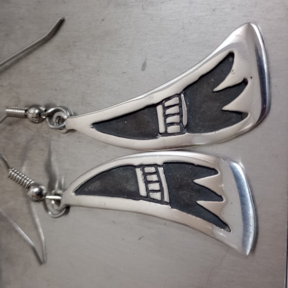 Sterling Silver Overlay Tribal Claw Design Dangle Earrings - Picture 11 of 13
